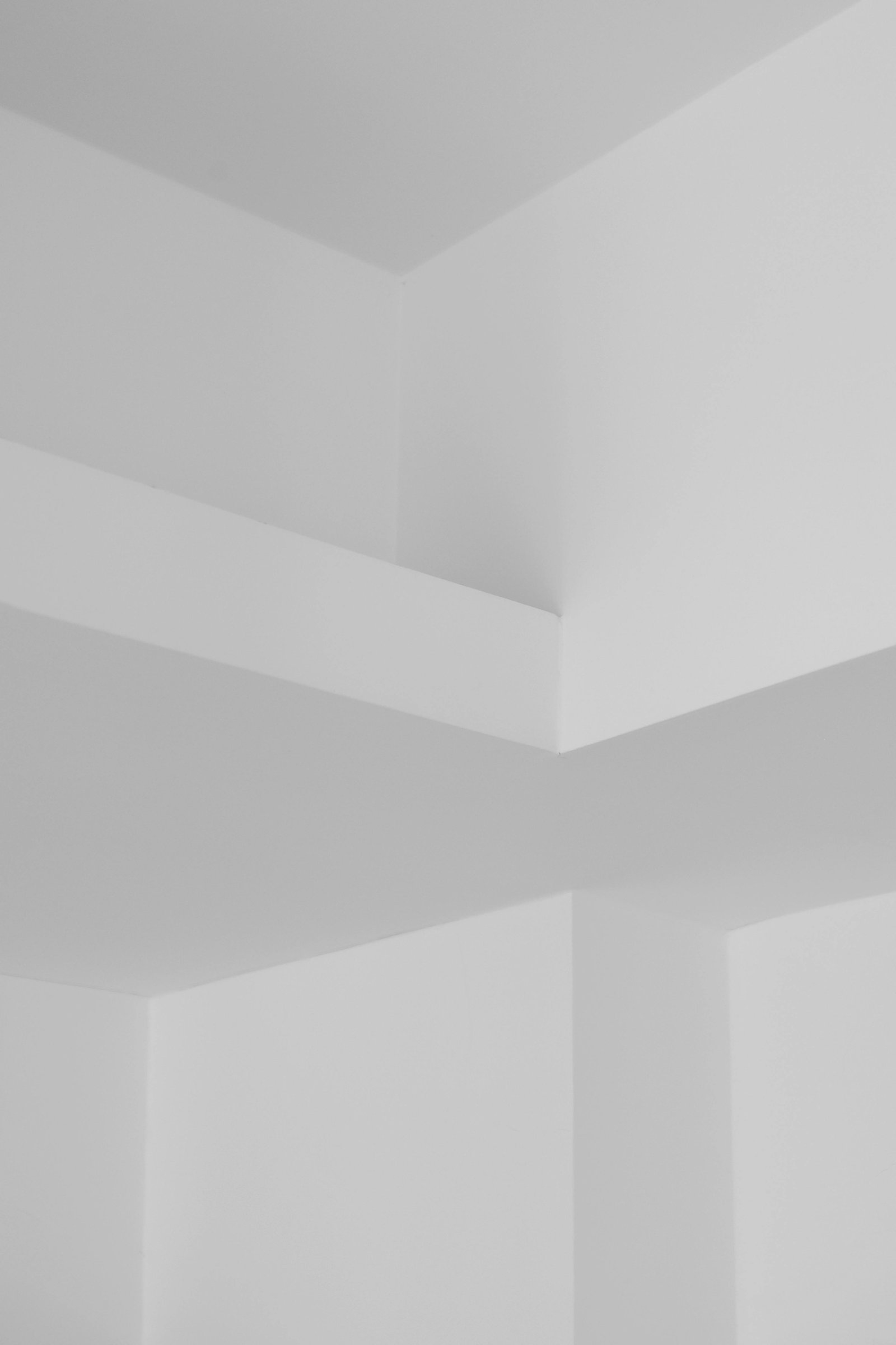 Seamless acoustic plaster ceiling — NRC 0.85 mineral sound absorption — MarkOn® Walls hospitality system