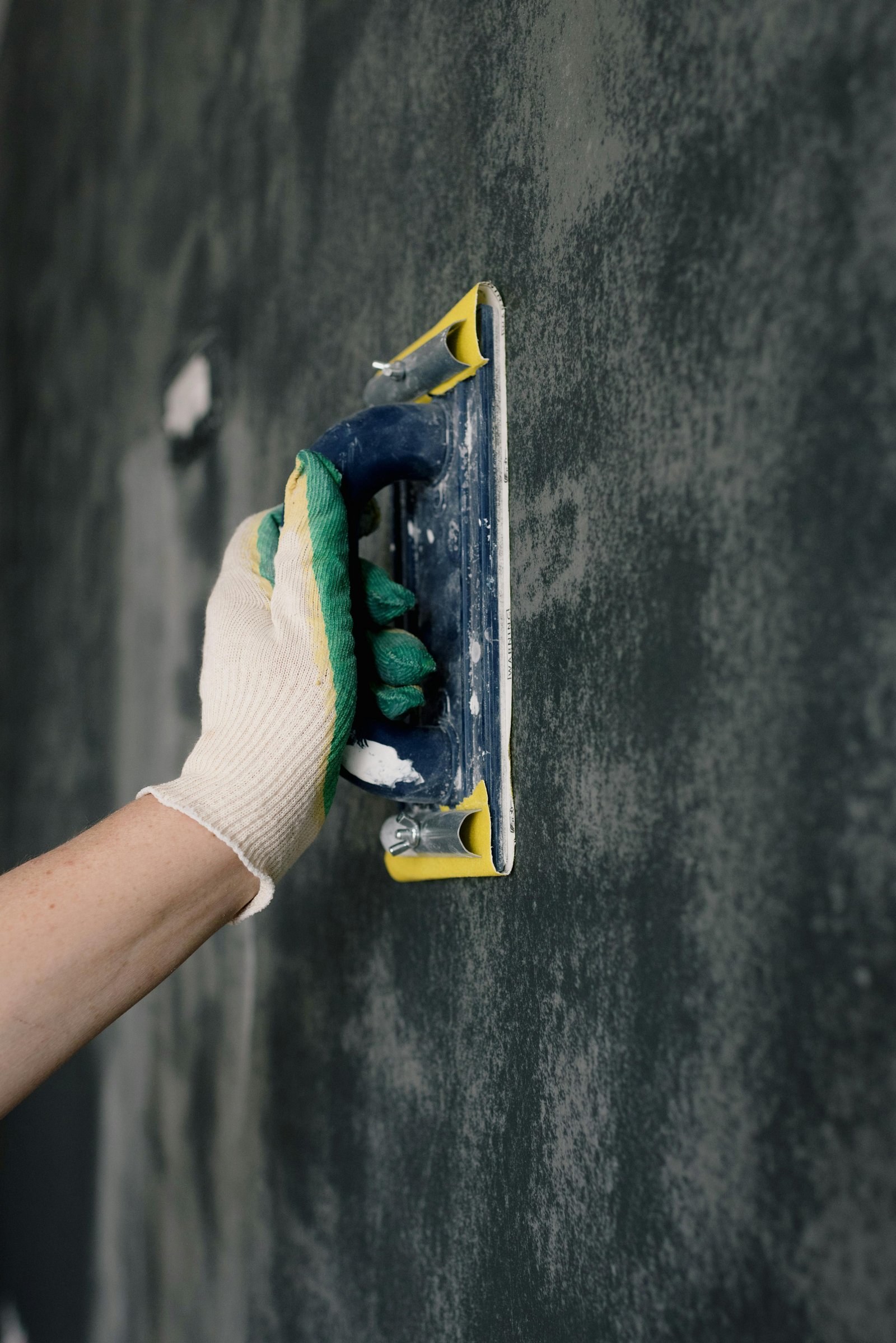 Decorative plaster restoration — mural, fresco, and gilded leaf hand-finishing by Vlad Markov — MarkOn® Walls